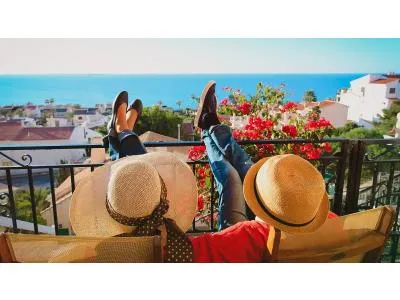 Składany leżak na balkon lub taras