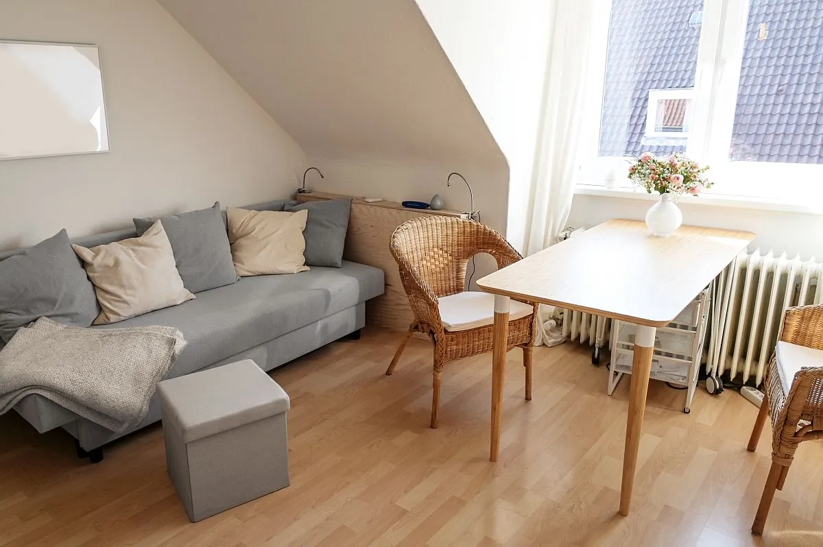 Sofa w stylu skandynawskim z funkcją rozkładania