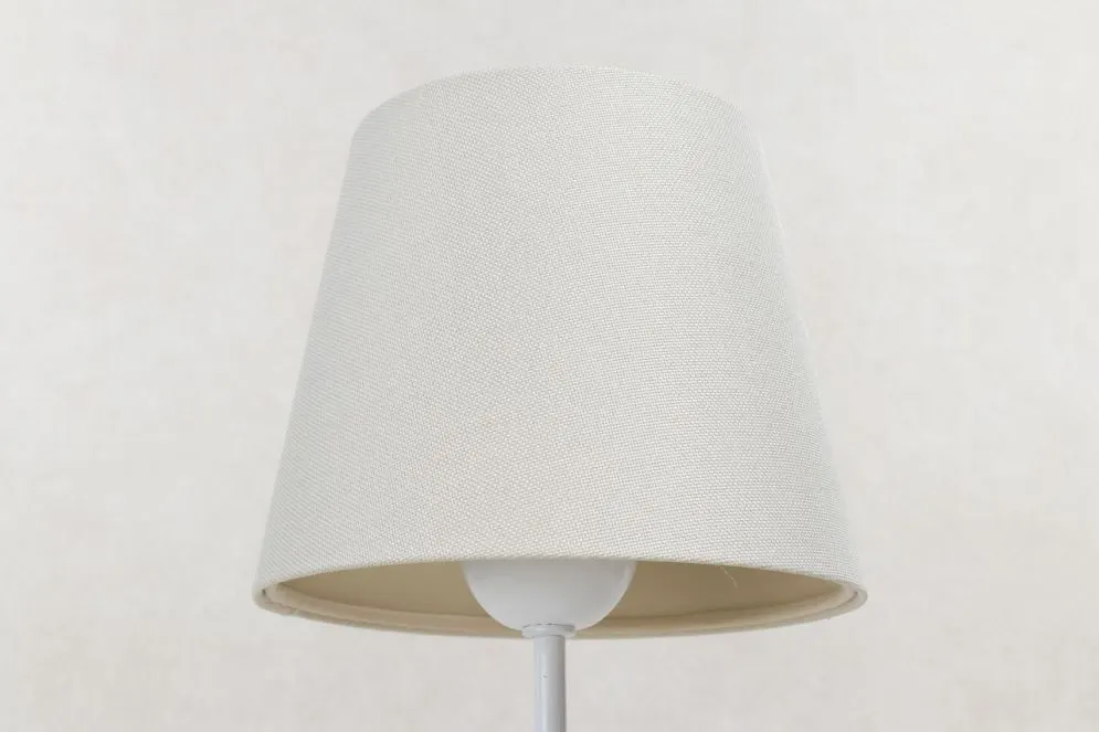 Lampa stołowa ENTURO kremowa na stolik nocny I sklep meblowy MIRAT.
