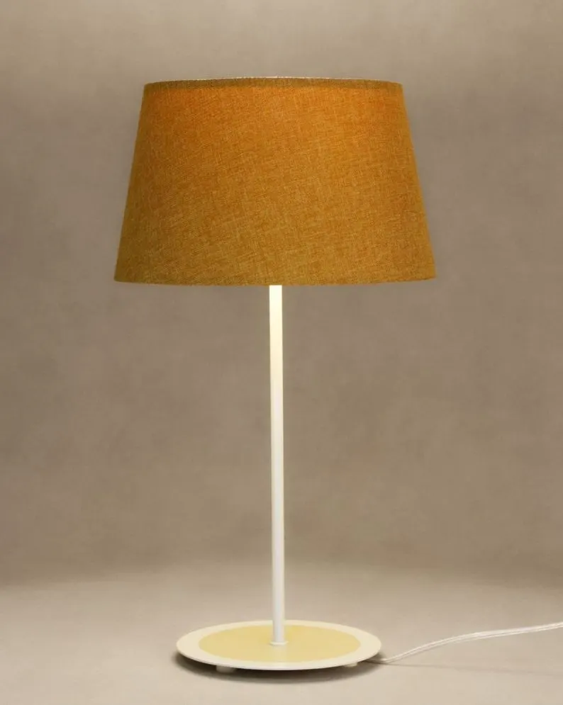 Lampa stołowa ENTURO III żółta na metalowej podstawie I sklep meblowy MIRAT.