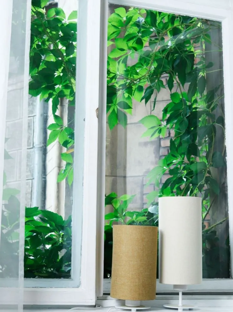 Lampa stołowa ERUTAN II kremowa w kształcie tuby I sklep meblowy MIRAT.