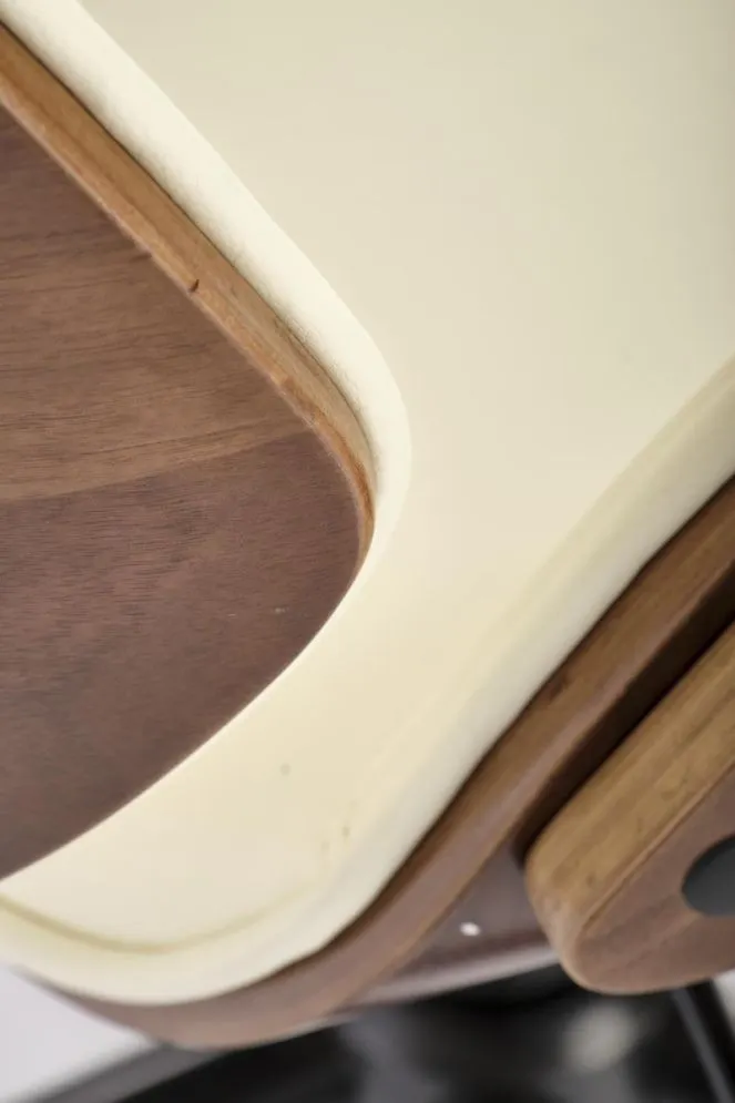 Fotel biurowy IGNAZIO orzechowy/kremowy w stylu vintage I sklep meblowy MIRAT.