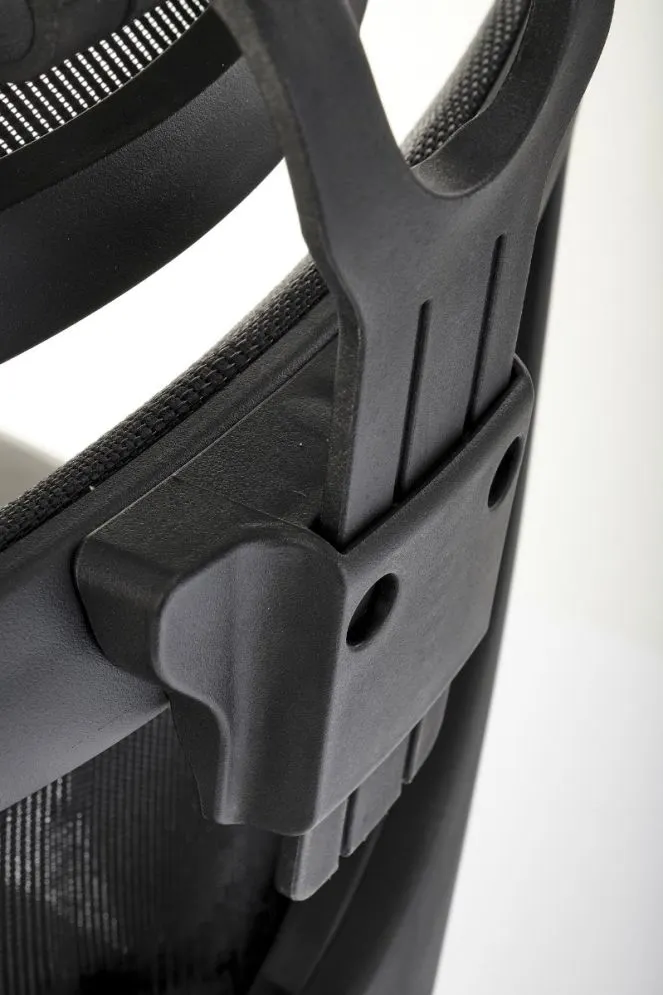 Fotel biurowy GOTARD czarny obrotowy I sklep meblowy MIRAT.