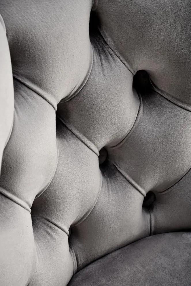 Hoker H-117 VELVET szary zdobiony nitami I sklep meblowy MIRAT. styl GLAMOUR