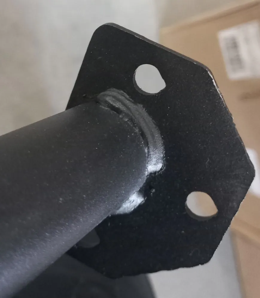 Krzesło JENISEJ VELVET GOLD czarne - powystawowe I sklep meblowy MIRAT. styl GLAMOUR