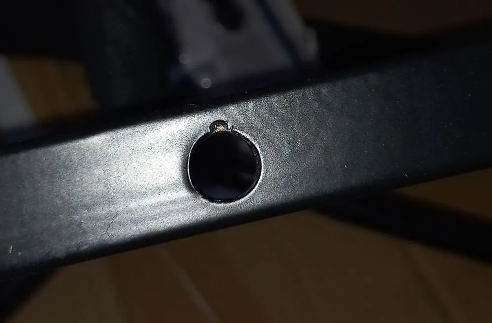 Fotel bujany BOTAS szary - powystawowy I sklep meblowy MIRAT. styl KLASYCZNY, SKANDYNAWSKI