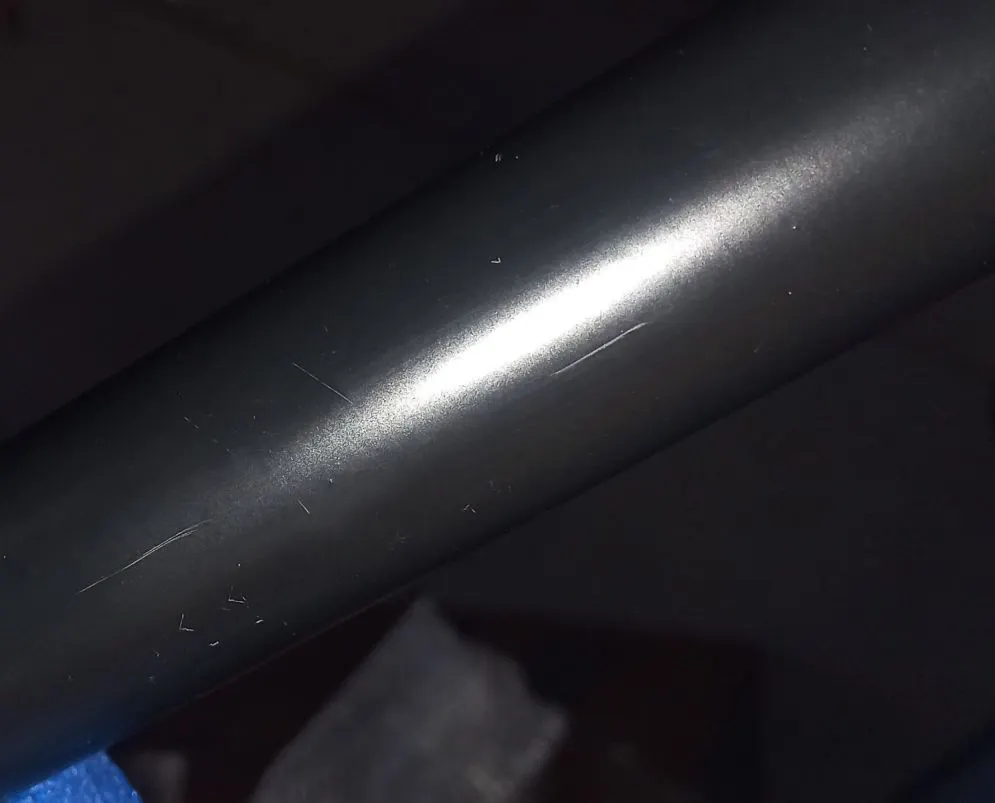 Hoker niski CHIC H-2 VELVET czarny - powystawowy I sklep meblowy MIRAT. styl GLAMOUR, LOFT