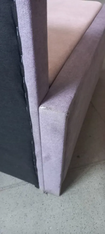 Sofa rozkładana z funkcją spania FULGEO różowa/jasnofioletowa prawa - powystawowy I sklep meblowy MIRAT.