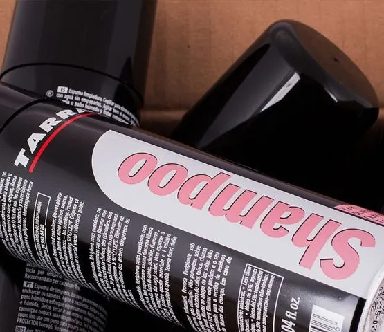 Sucha pianka do czyszczenia skór TARRAGO Shampoo 200ml Multirenowacja | MIRAT.