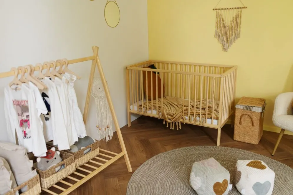 Łóżeczko dziecięce NINA 120x60 sosna lite drewno I sklep meblowy MIRAT. styl SKANDYNAWSKI