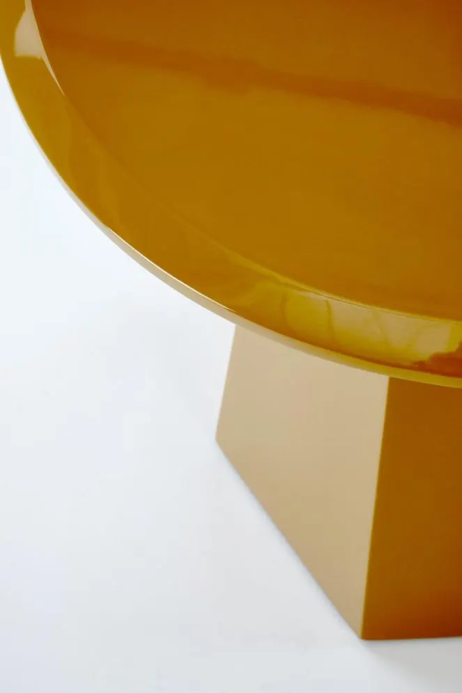 Nowoczesny stolik kawowy LOCA 50x50cm musztardowy I sklep meblowy MIRAT.