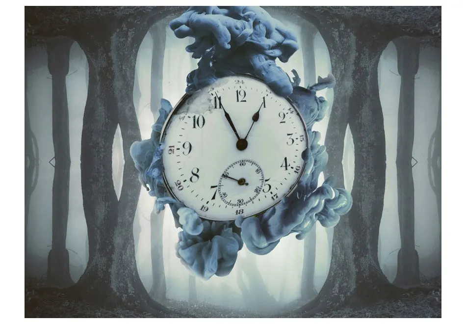 Fototapeta - Surrealism of time-2