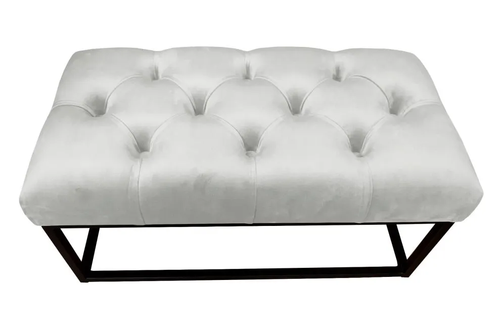 Ławka CHARLIE MG VELVET jasnoszara dekoracyjna na czarnym stelażu | MIRAT. w stylu GLAMOUR kolekcja