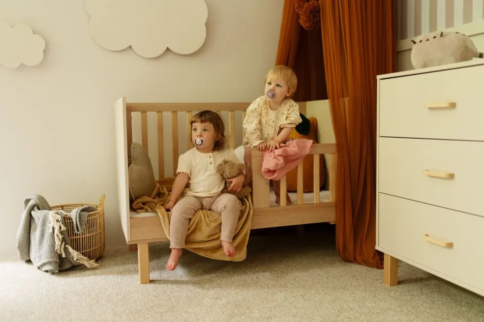 Łóżeczko dziecięce LAURA 120x60 buk/szampański I sklep meblowy MIRAT. styl SKANDYNAWSKI kolekcja LAURA