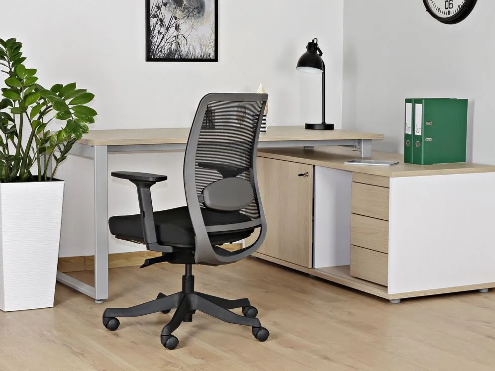 Fotel biurowy ANGGUN M czarny z regulowanymi podłokietnikami | MIRAT. w stylu  kolekcja