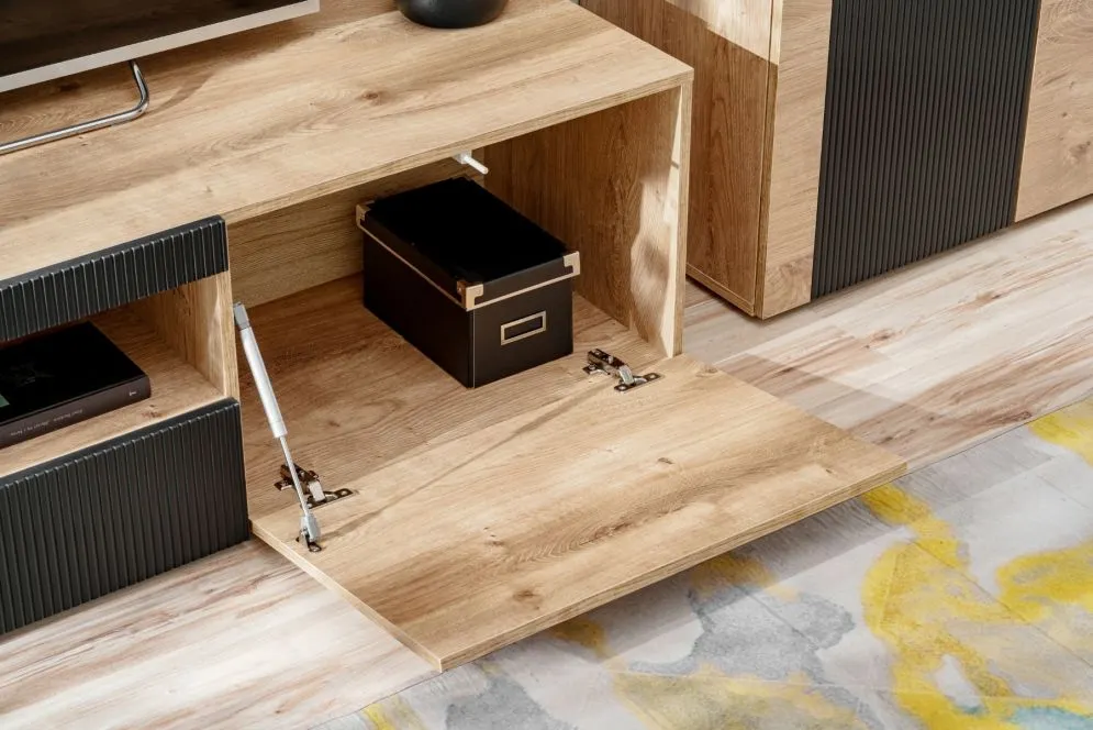 Szafka RTV ARON 160 dąb ribbeck/czarny mat ryflowana I sklep meblowy MIRAT. styl RYFLOWANY kolekcja ARON