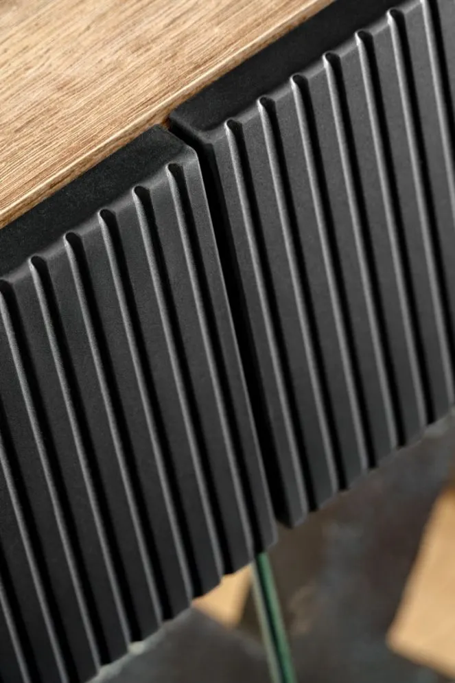 Komoda ARON 160cm dąb ribbeck/czarny mat ryflowana I sklep meblowy MIRAT. styl RYFLOWANY kolekcja ARON