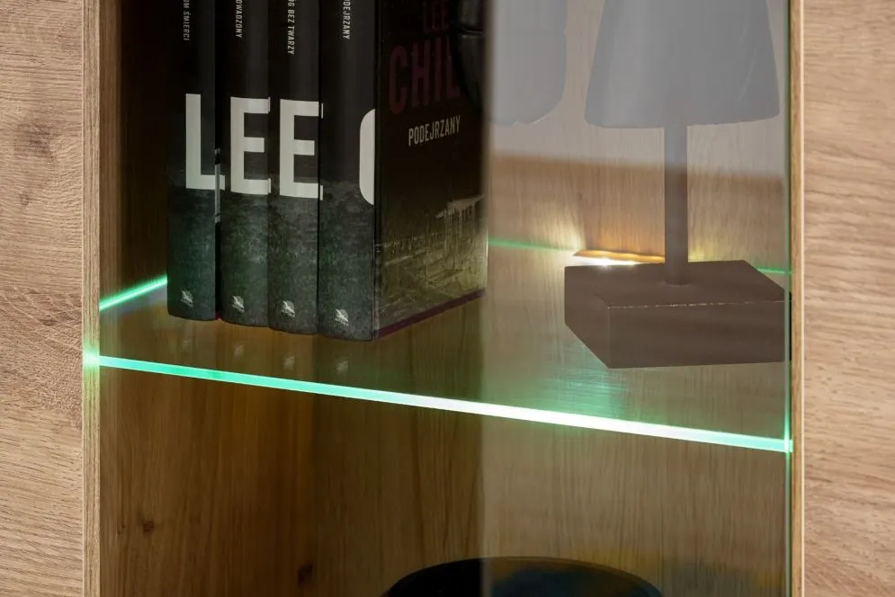 Witryna wysoka ARON LED 70cm dąb ribbeck/czarny mat ryflowana I sklep meblowy MIRAT. kolekcja ARON