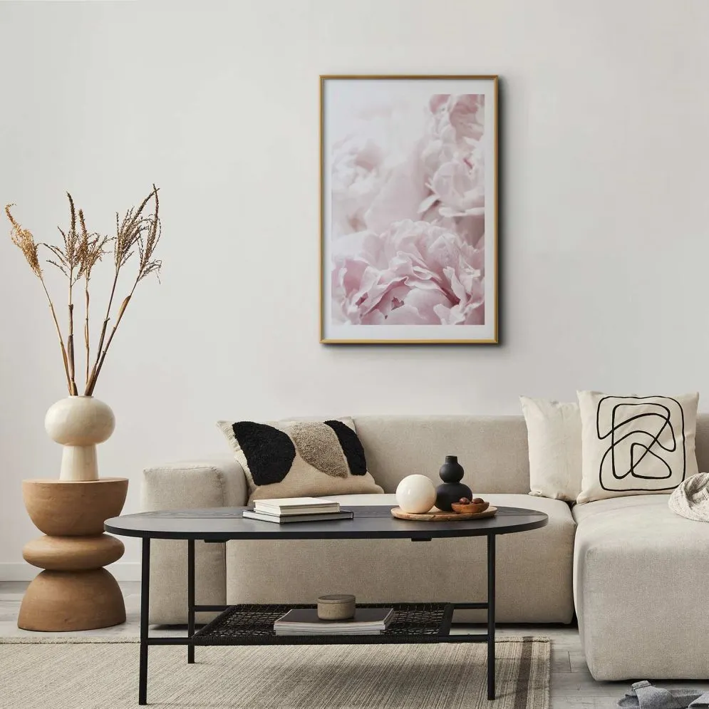 Plakat Puszyste peonie 60x90 cm z ramą złotą z marginesem | MIRAT.