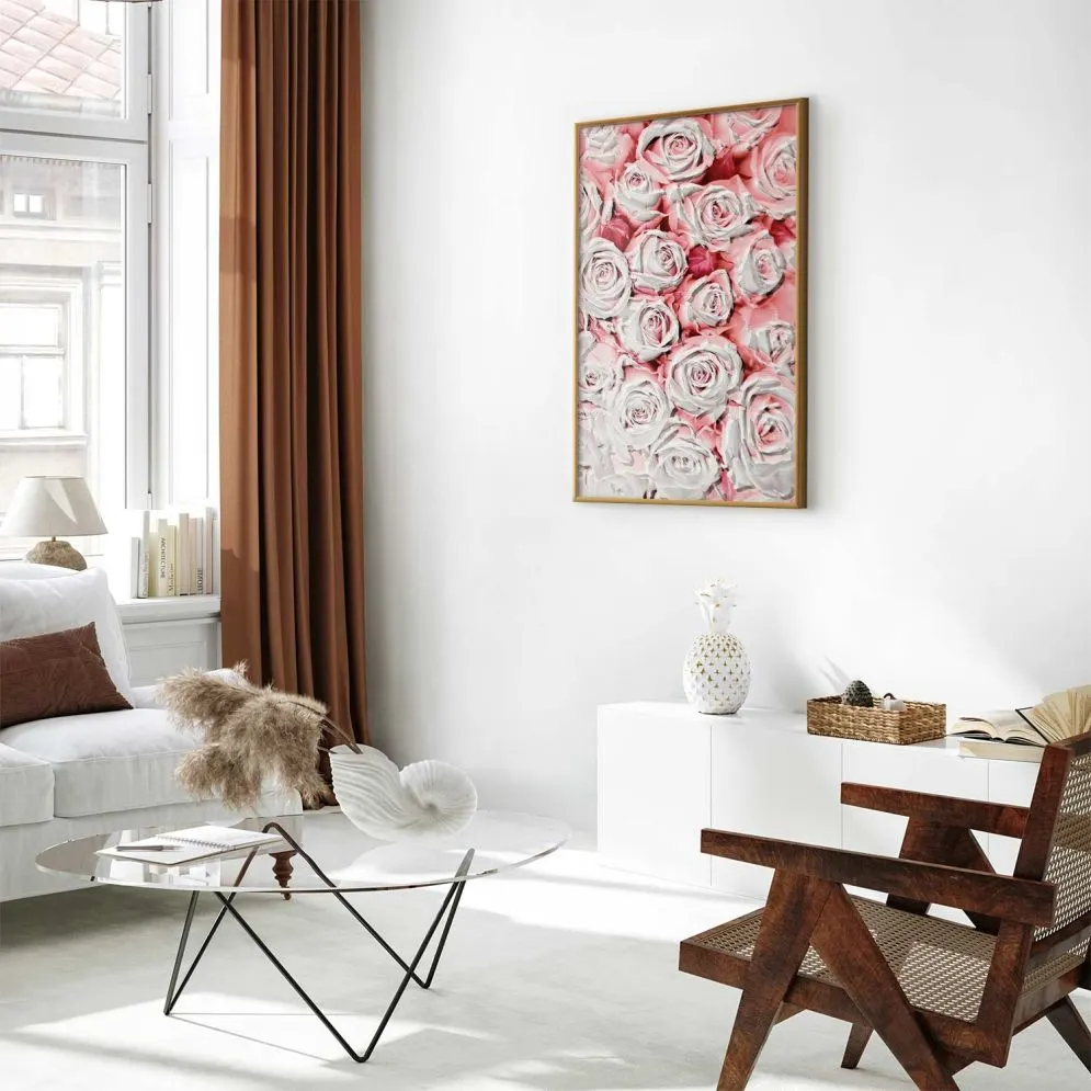 Plakat Białe róże 21x30 cm z ramą złotą bez marginesu | MIRAT.