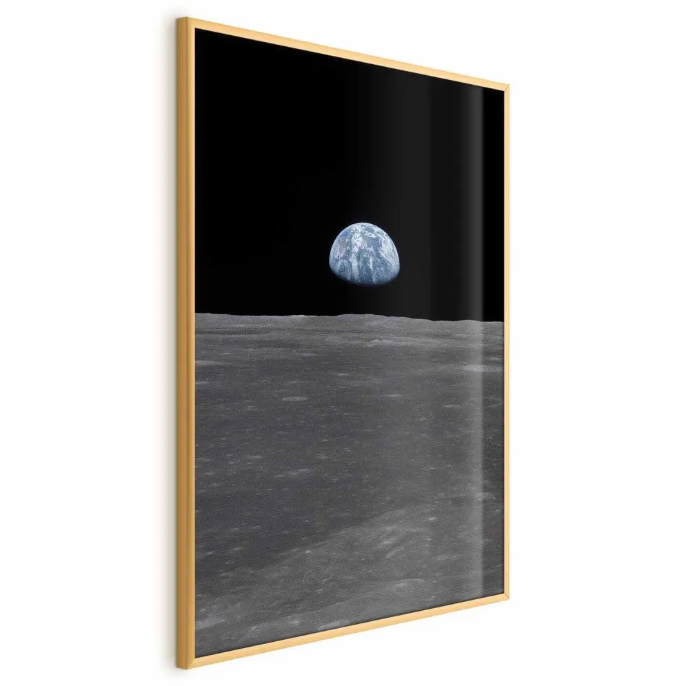 Plakat Daleko od domu 21x30 cm z ramą złotą bez marginesu | MIRAT.