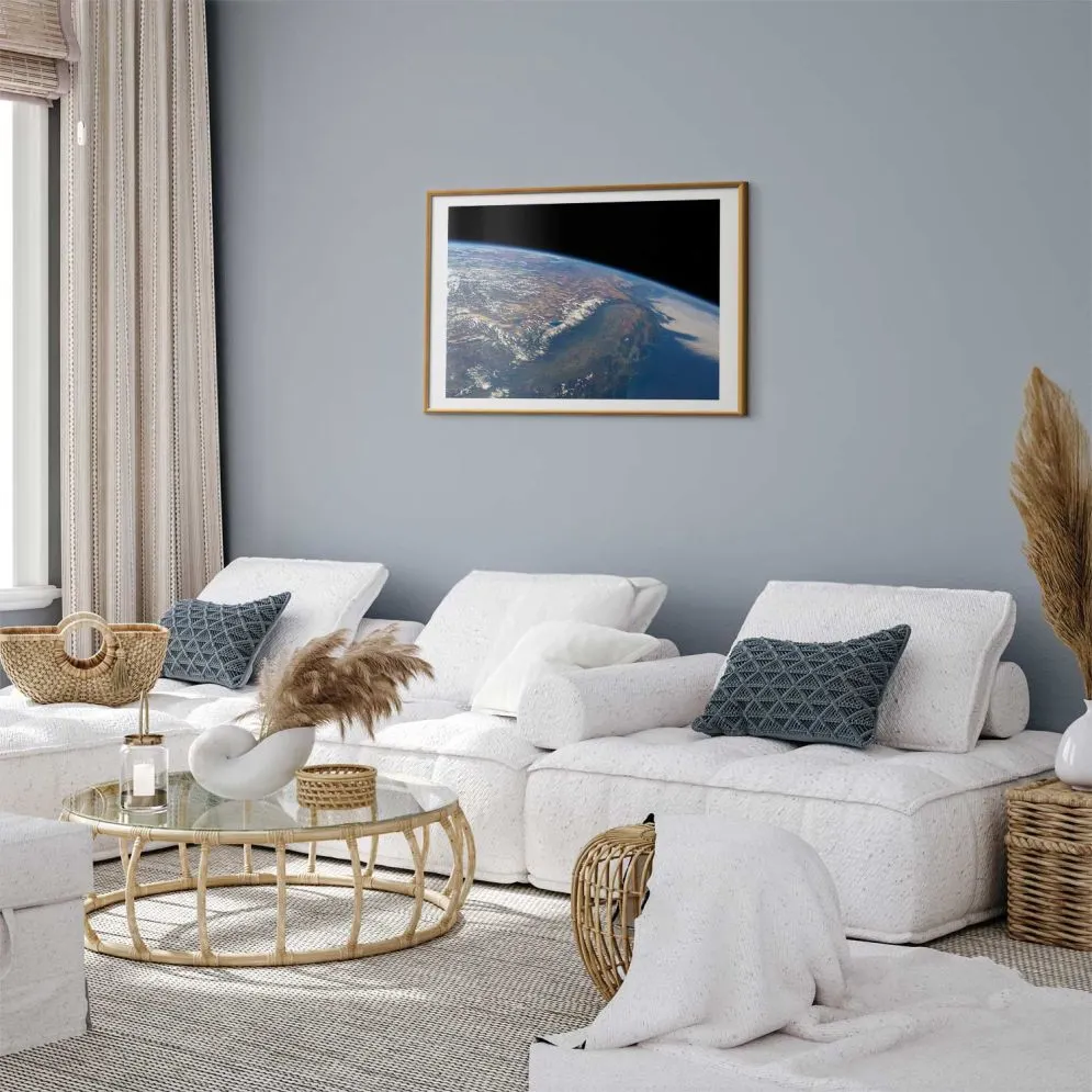 Plakat Potęga ziemi 90x60 cm z ramą złotą z marginesem | MIRAT.