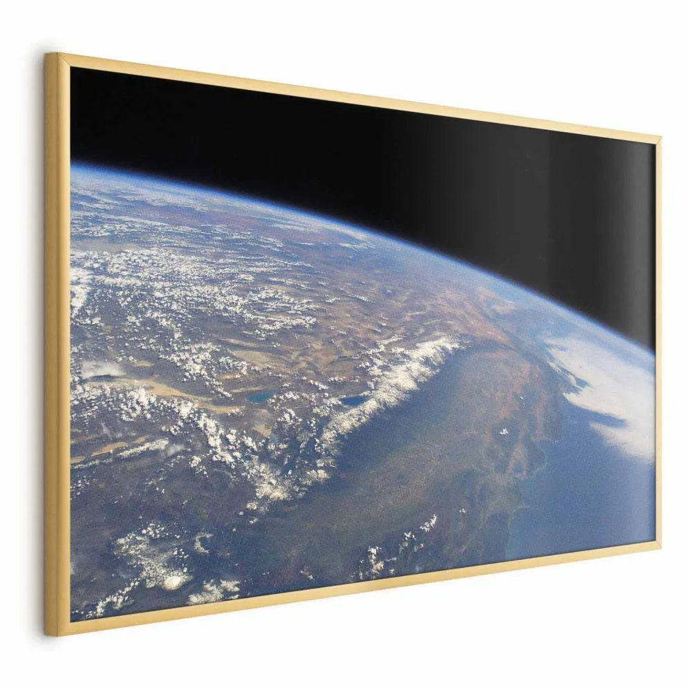 Plakat Potęga ziemi 90x60 cm z ramą złotą bez marginesu | MIRAT.