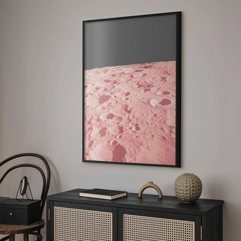 Plakat Różowy księżyc 29,7x42 cm z ramą czarną bez marginesu | MIRAT.