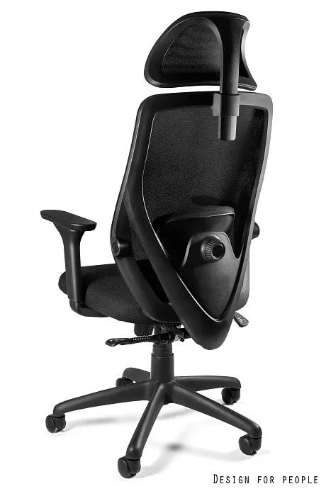 Fotel biurowy CHESTER czarny z mechanizmem synchronicznym | MIRAT.