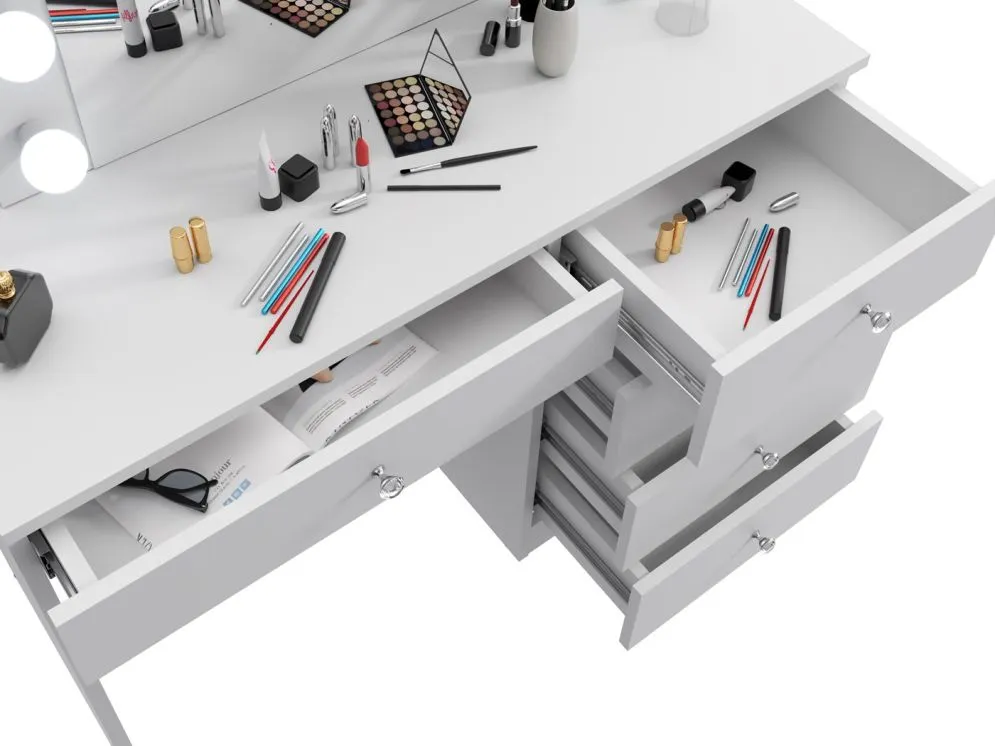 Toaletka PATRICIA 3 MEGA biały mat z lustrem w stylu glamour | MIRAT. w stylu GLAMOUR kolekcja