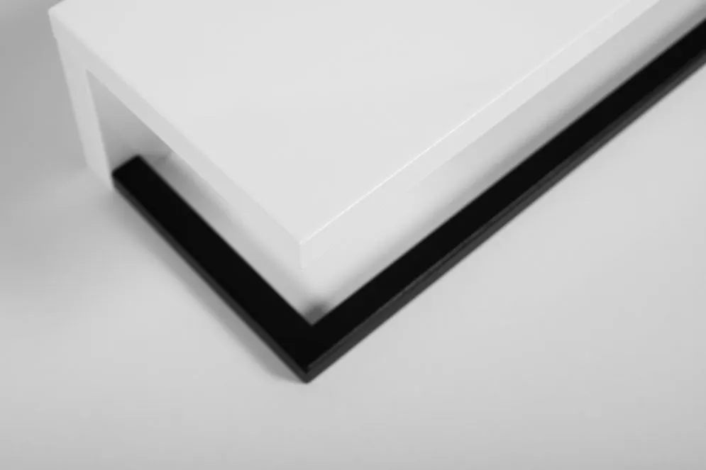 Półka łazienkowa z wieszakiem na ręcznik LOV 40 cm biała połysk lakierowana | MIRAT