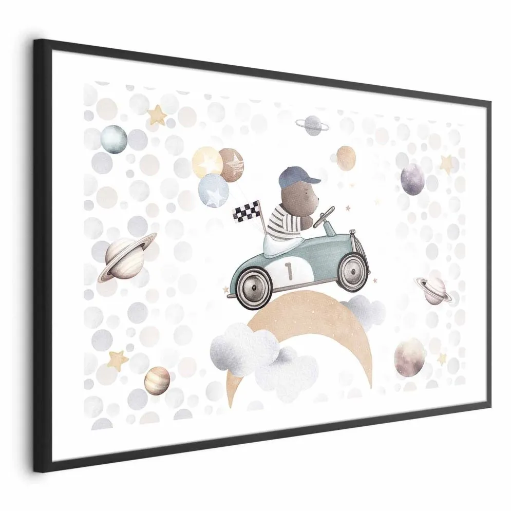 Plakat Miś w wyścigówce 30x21 cm z ramą czarną z marginesem | MIRAT.