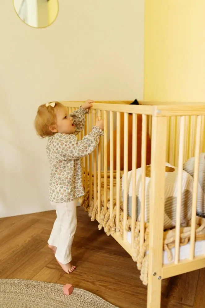 Łóżeczko dziecięce NINA 120x60 sosna lite drewno I sklep meblowy MIRAT. styl SKANDYNAWSKI