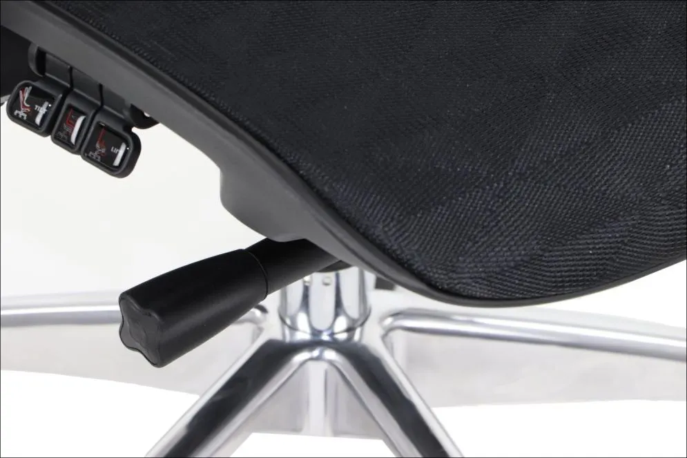 Fotel biurowy ERGONEW S1A czarny siatka z wysuwem siedziska I sklep meblowy MIRAT.