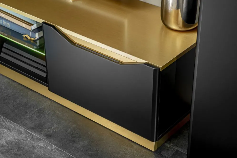 Meblościanka FAME czarny mat/złota z podświetleniem LED I sklep meblowy MIRAT. styl GLAMOUR