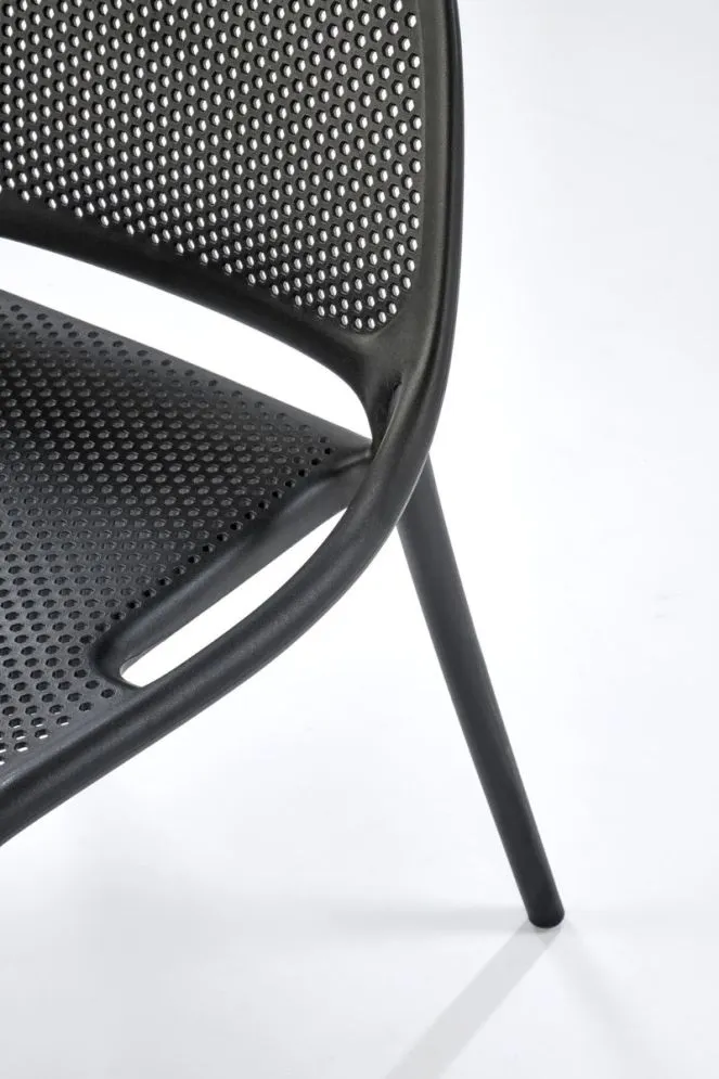 Krzesło K532 czarne z tworzywa PVC do ogrodu I sklep meblowy MIRAT.