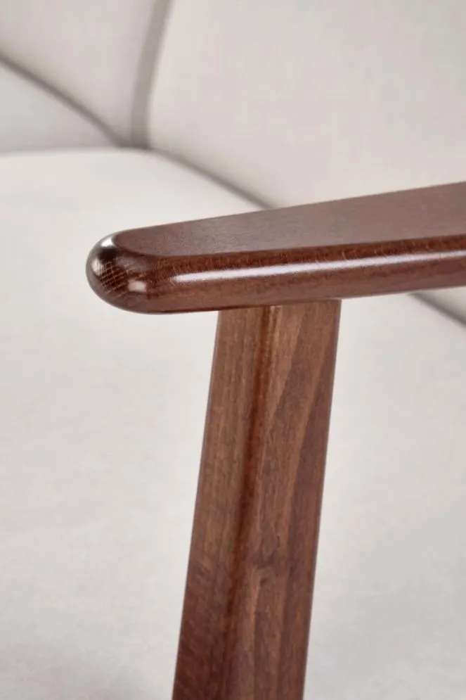 Sofa MILANO 2S jasna beżowa/orzech dwuosobowa tapicerowana I sklep meblowy MIRAT. styl SKANDYNAWSKI, VINTAGE