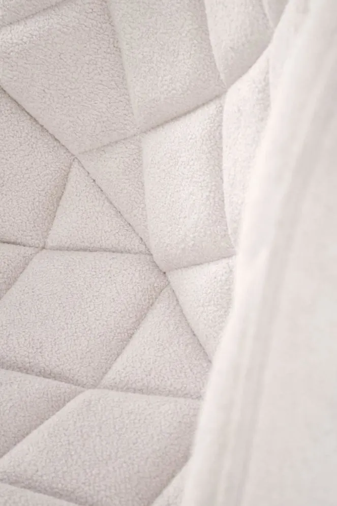 Krzesło tapicerowane K567 kremowe na metalowych nogach I sklep meblowy MIRAT.