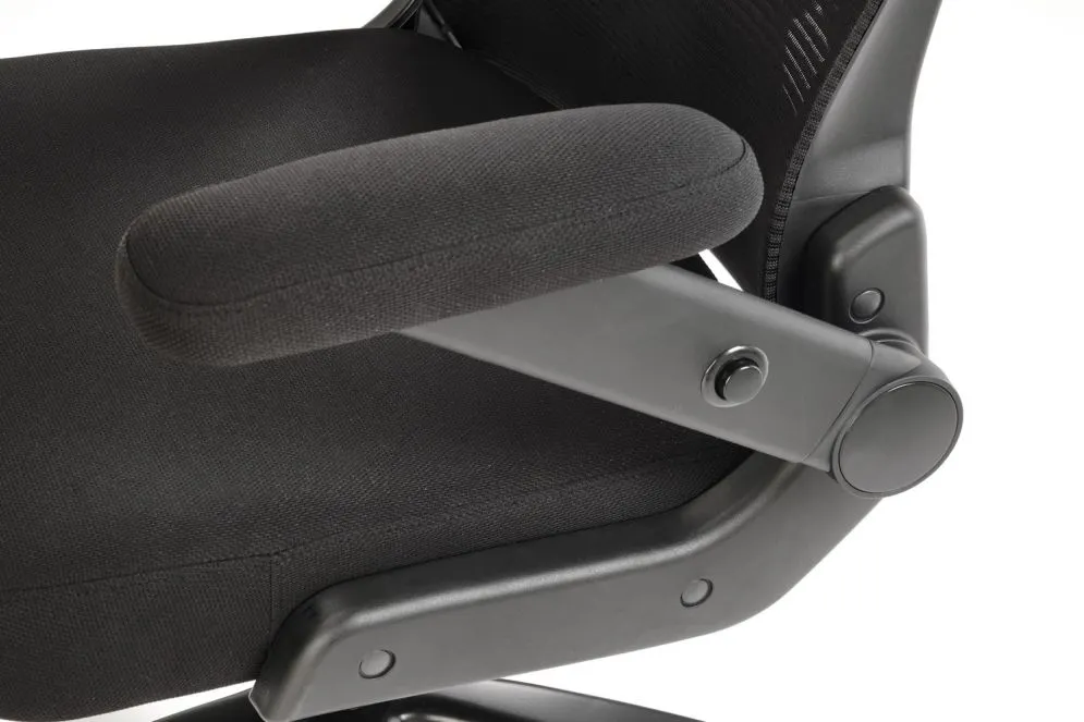 Fotel biurowy CYBORG czarny z regulowanymi podłokietnikami I sklep meblowy MIRAT.