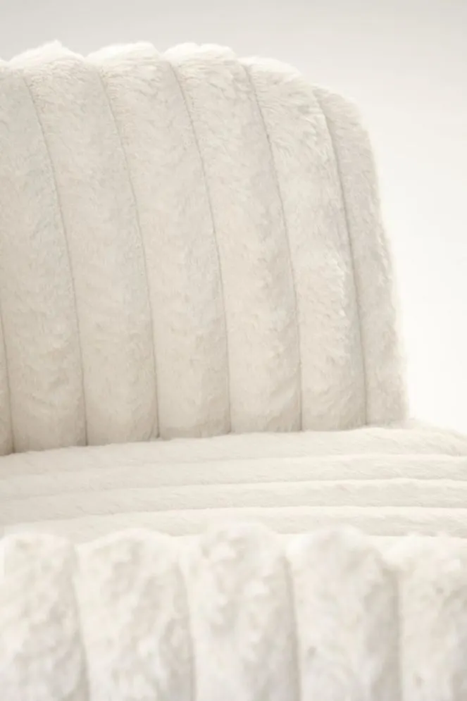 Krzesło tapicerowane K572 kremowe obracane z podłokietnikami I sklep meblowy MIRAT.