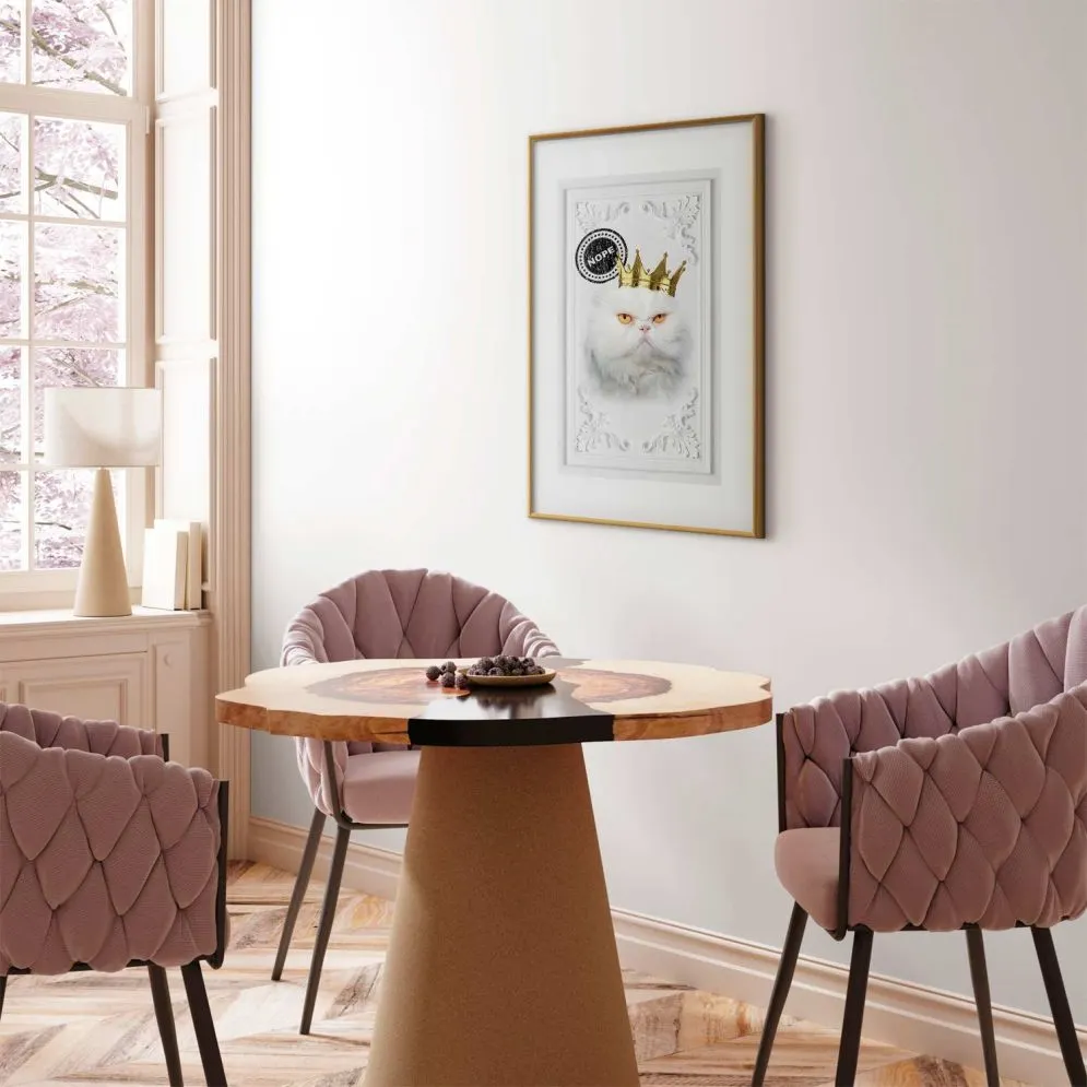 Plakat Król kot 60x90 cm z ramą złotą z marginesem | MIRAT.