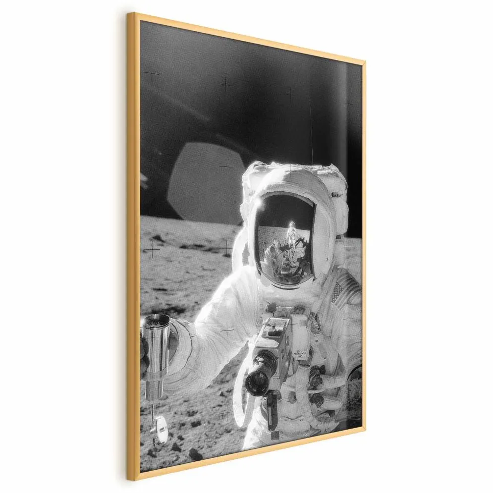Plakat Zawód kosmonauta 40x60 cm z ramą złotą bez marginesu | MIRAT.