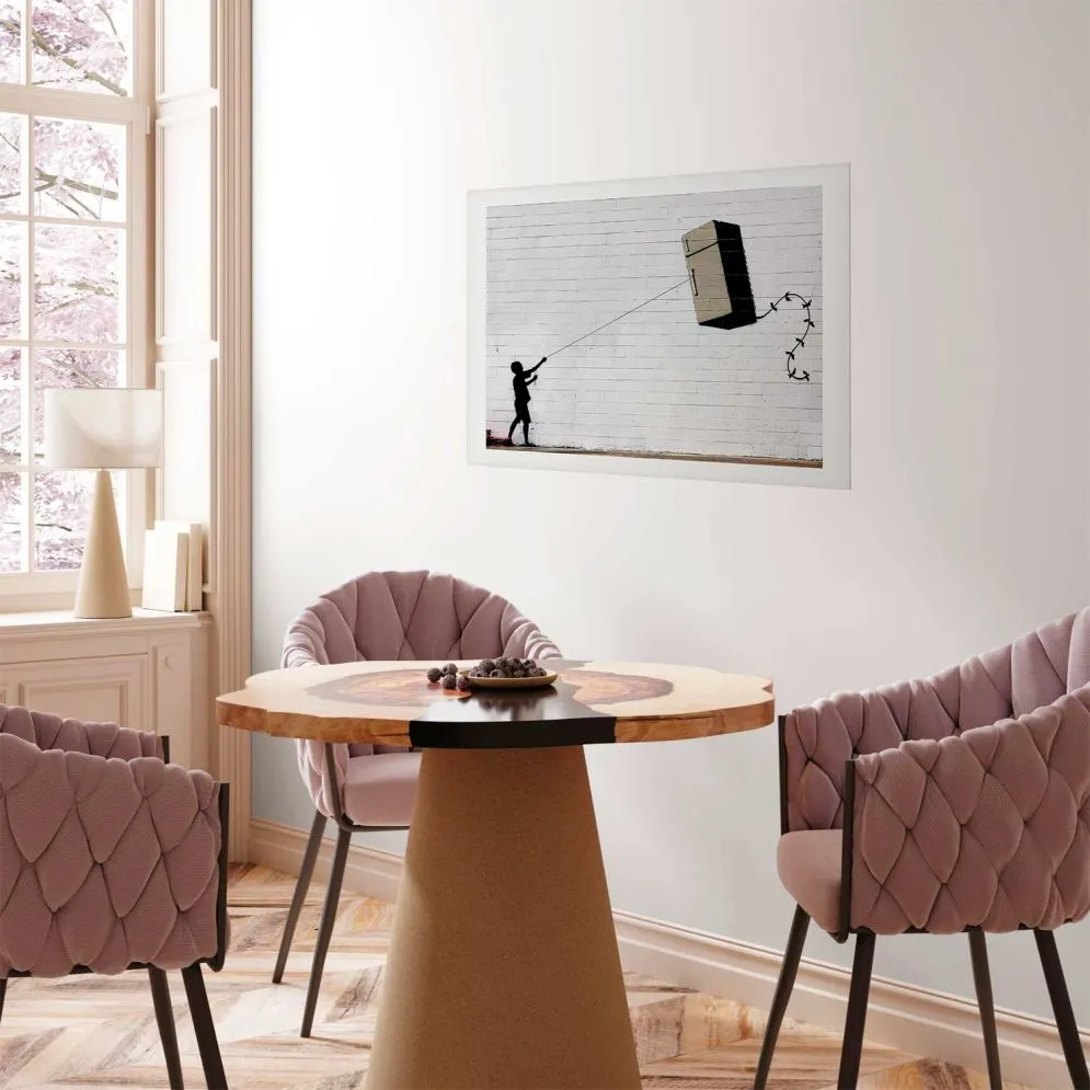 Plakat Latająca lodówka 90x60 cm bez ramy z marginesem | MIRAT.