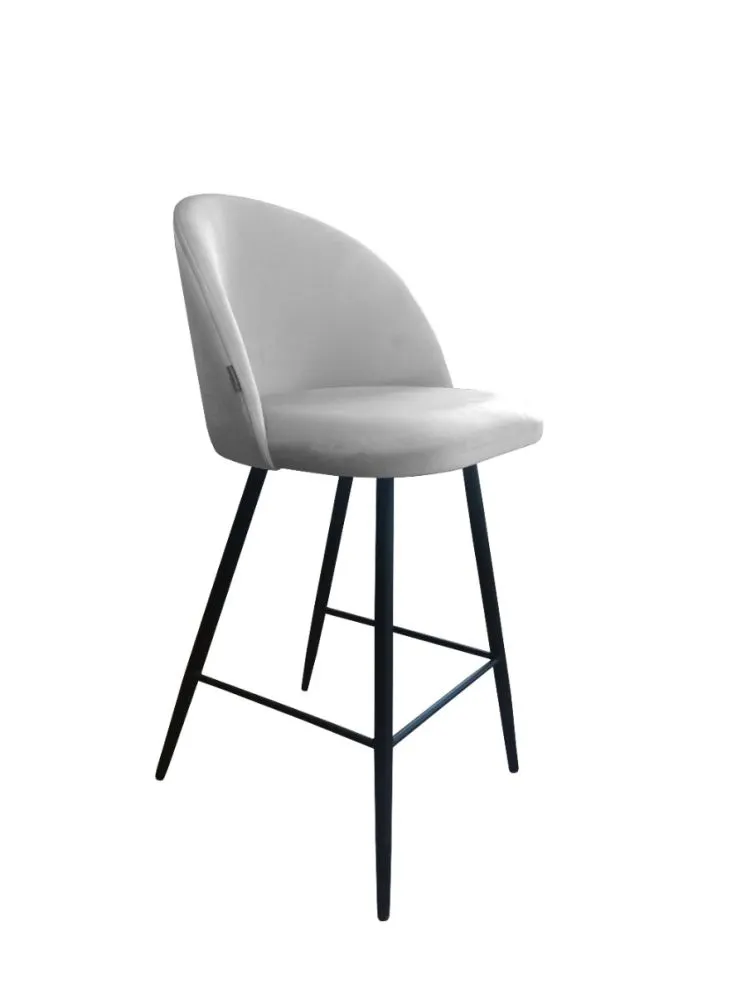 Hoker CLAUDINE VELVET jasno szary na czarnych metalowych nogach | MIRAT. w stylu kolekcja