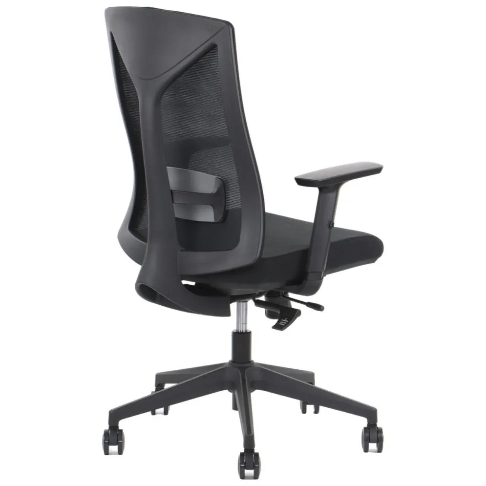 Fotel biurowy HAGER czarny z regulacją podparcia odcinka lędźwiowego I sklep meblowy MIRAT.