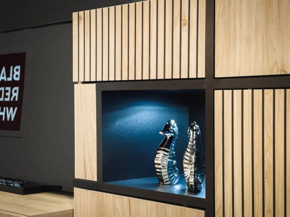 Komoda CROSS LED hickory jackson/czarna push-click I sklep meblowy MIRAT.  kolekcja CROSS