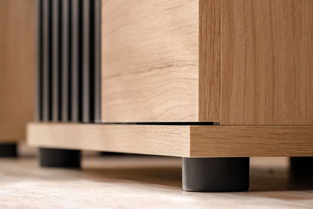 Garderoba do przedpokoju PEDRO VII hickory jackson/czarna z lamelami I sklep meblowy MIRAT.