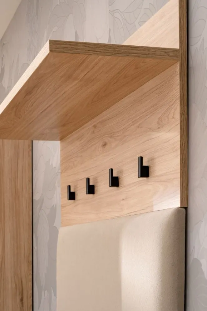 Garderoba do przedpokoju PEDRO VII hickory jackson/czarna z lamelami I sklep meblowy MIRAT.