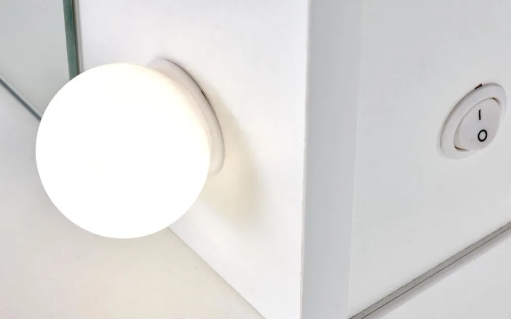 Toaletka HOLLYWOOD XL biały mat z oświetleniem LED | MIRAT. w stylu SKANDYNAWSKI kolekcja