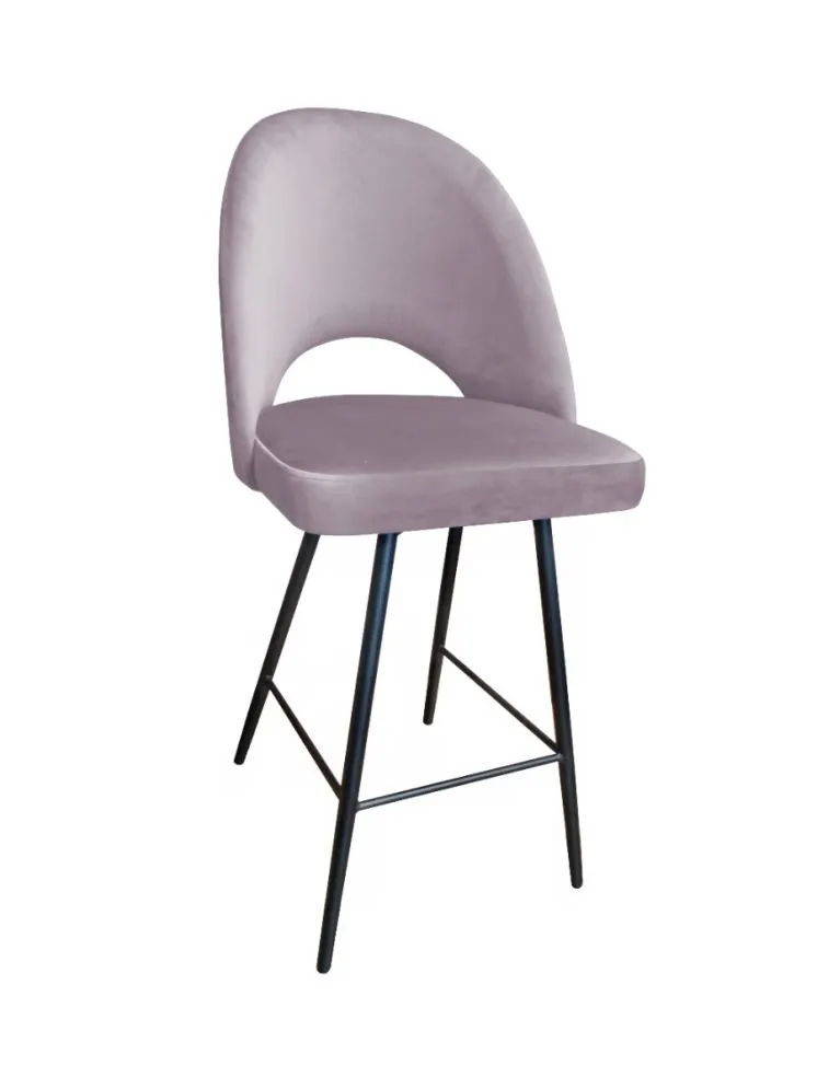 Hoker ISKAR VELVET jasno różowy na czarnych nogach | MIRAT.